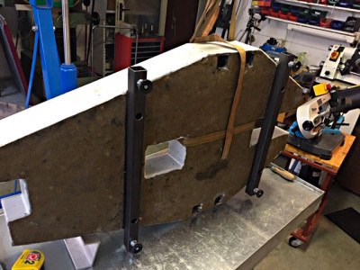 spodek.jpg (83.64 KiB) Zobrazeno 10348 x Máme nožičky :-)