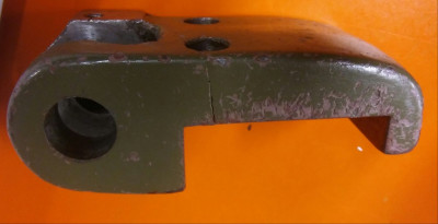 svarovani litiny -praskly mikrometricky doraz S28 (7).jpg