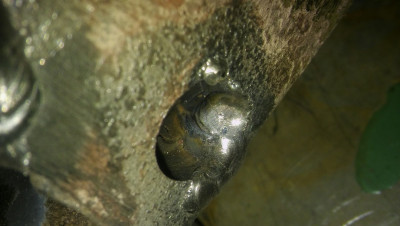 svarovani litiny S28 mikrometricky doraz (prasklinky OK).jpg (175.82 KiB) Zobrazeno 4154 x Jen povrchove popraskani, to je OK.