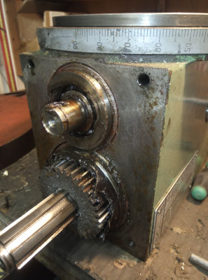 IMG_20200826_221448_4.jpg (3.41 MiB) Zobrazeno 5161 x pohlaď po dem. druhého dekla 4x M8 imbus