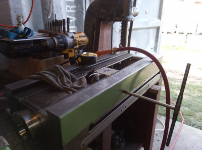 IMG_20200902_162359_4.jpg (3.02 MiB) Zobrazeno 5081 x otvor pre doliatie oleja pre mazanie vedenia