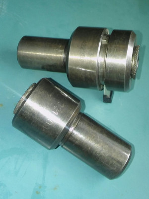 UAE upinac a zavitorez (3).jpg (97.42 KiB) Zobrazeno 1375 x UAE upinac a zavitorez (3).jpg