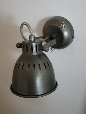 20220702_163509.jpg (190.9 KiB) Zobrazeno 3304 x Najdi hlavní vypínač :)