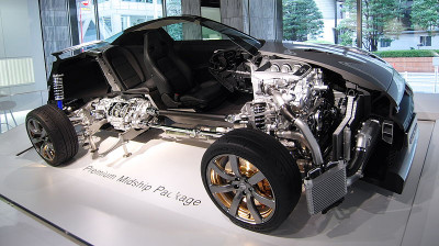 800px-Nissan_GT-R_Cutmodel_01.jpeg