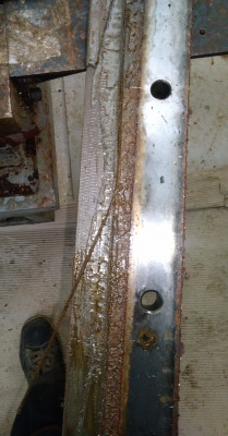 P_20221209_131026.jpg (2.27 MiB) Zobrazeno 9821 x Zničený turcit na příložce osy Y