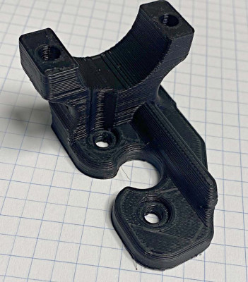 drzak1.jpg (132.1 KiB) Zobrazeno 4851 x Realita - velikost 62x34x30mm