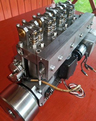 Small engine for model2.jpg