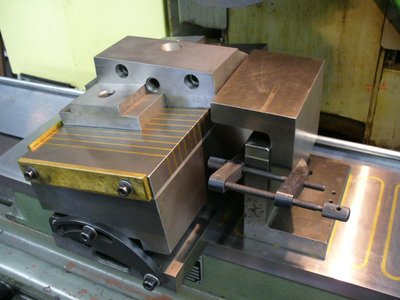 P1090898.JPG (187.86 KiB) Zobrazeno 9144 x broušení šikmé plochy spodního dílu