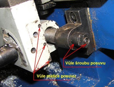 sroub_a_matice_posuvu_demo.JPG