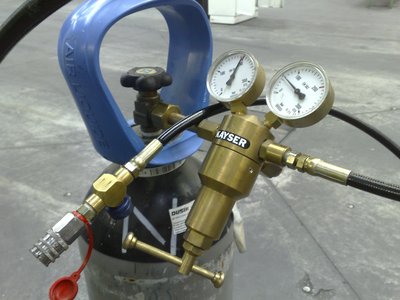 NCA3000 (200 bar)_na bombe s dusikem N2.JPG