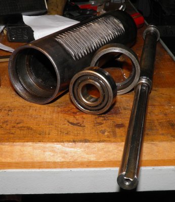 vrtacka_moje03.jpg (226.17 KiB) Zobrazeno 14343 x Ze strany osy je normílní ložisko v pouzdru