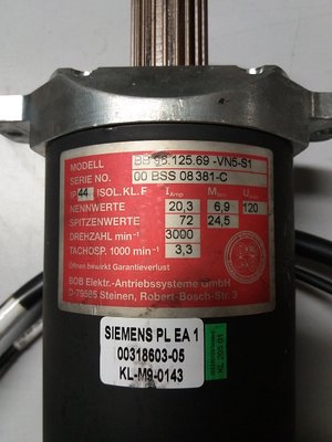 Servo2.jpg