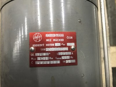 krokový motor 6ks -300kč ks