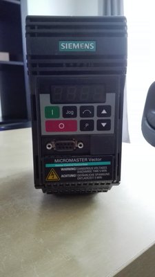 Vector 6SE3212-0DA40 750W