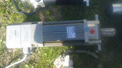 servo motor Siemens 1FT3046 celkem 2ks cenu prosím nabídněte,nerad bych psal nějakou nesmyslnou cenu